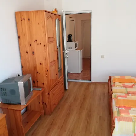 Guest house Hrisi *